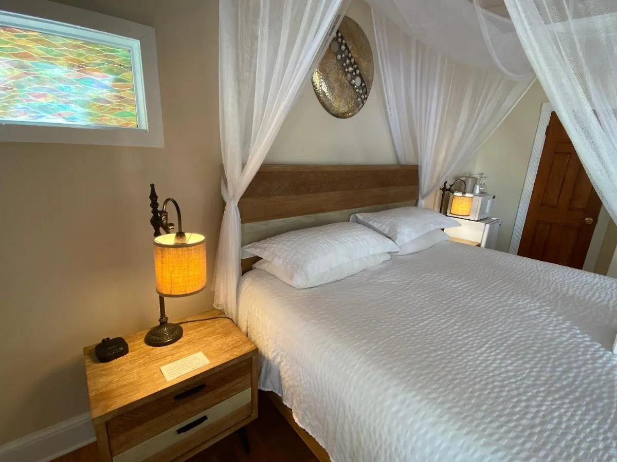 Avalon Bed And Breakfast (Adults Only) Key West Bed & Breakfast